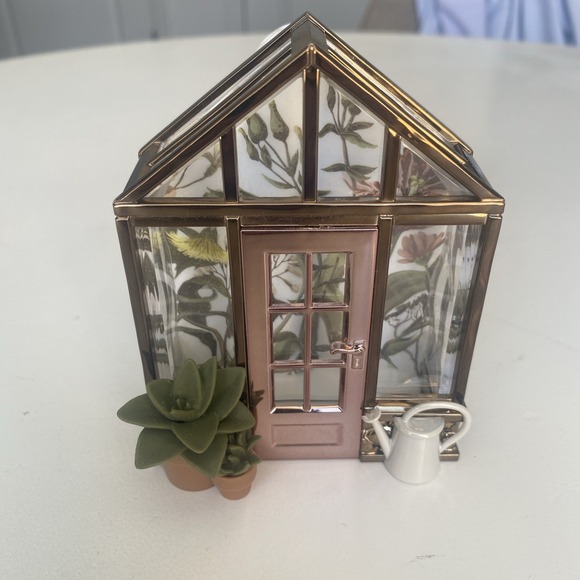 Bath & Body Works Green House Flower Wallflowers Plug Light Up Nightlight - Picture 6 of 16